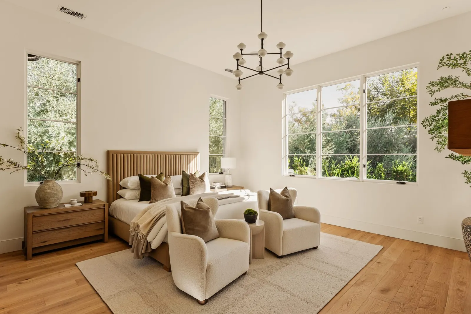 Primary suite